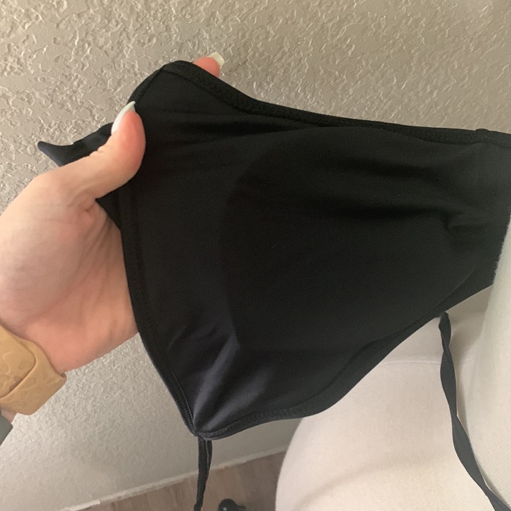 CUPSHE black ruffle bathing suit top - Picture 8 of 9